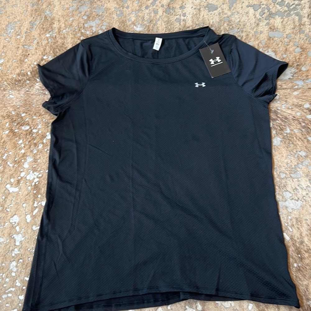 Under Armour XL women heat gear shirt
